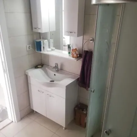 Wonderful Location Beautiful Roof Flat Appartement *